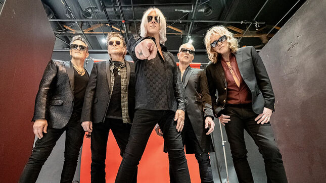 Def Leppard live concert 2025