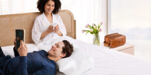 Read more about the article Elviros Cervical Memory Foam Neck Pillow for Side Sleepers: The Perfect Solution for Comfort and Pain Relief